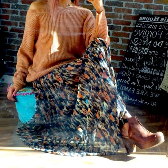 Soft and Sheer Flowy Boho Skirt - Picture 2 of 3